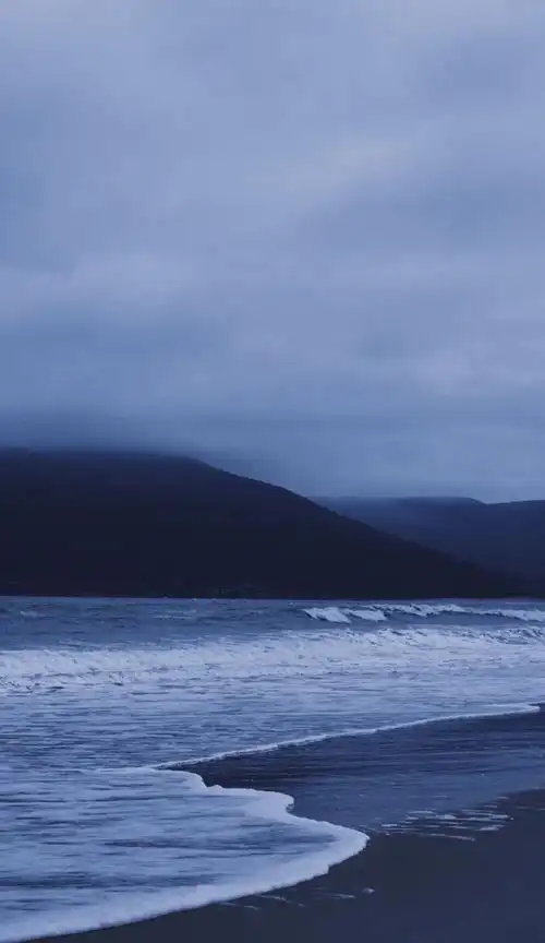 qq新上线经典蓝的聊天背景